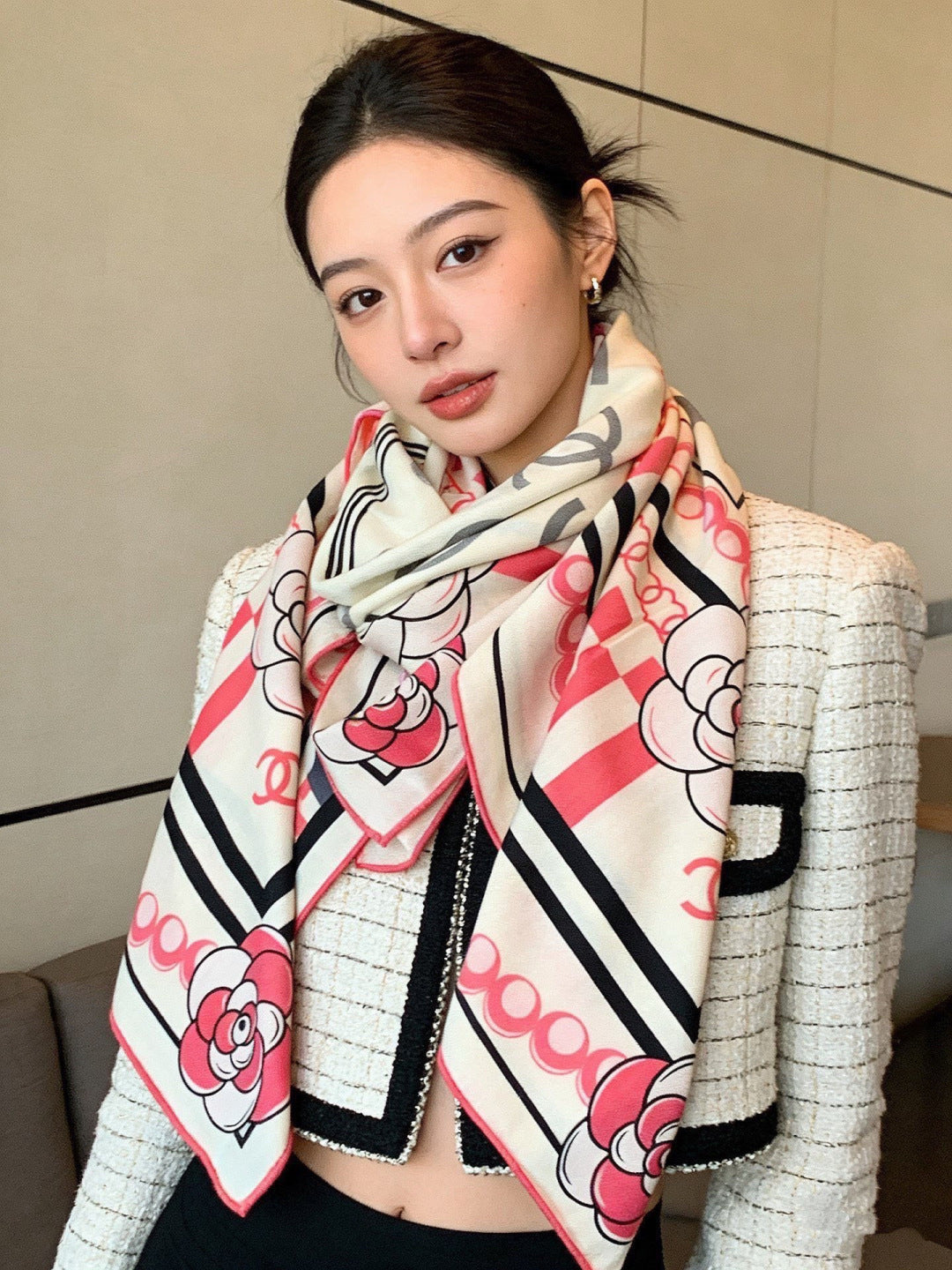 CHANEL 26S SCARF 135 IN CASHMERE AND SILK 306115