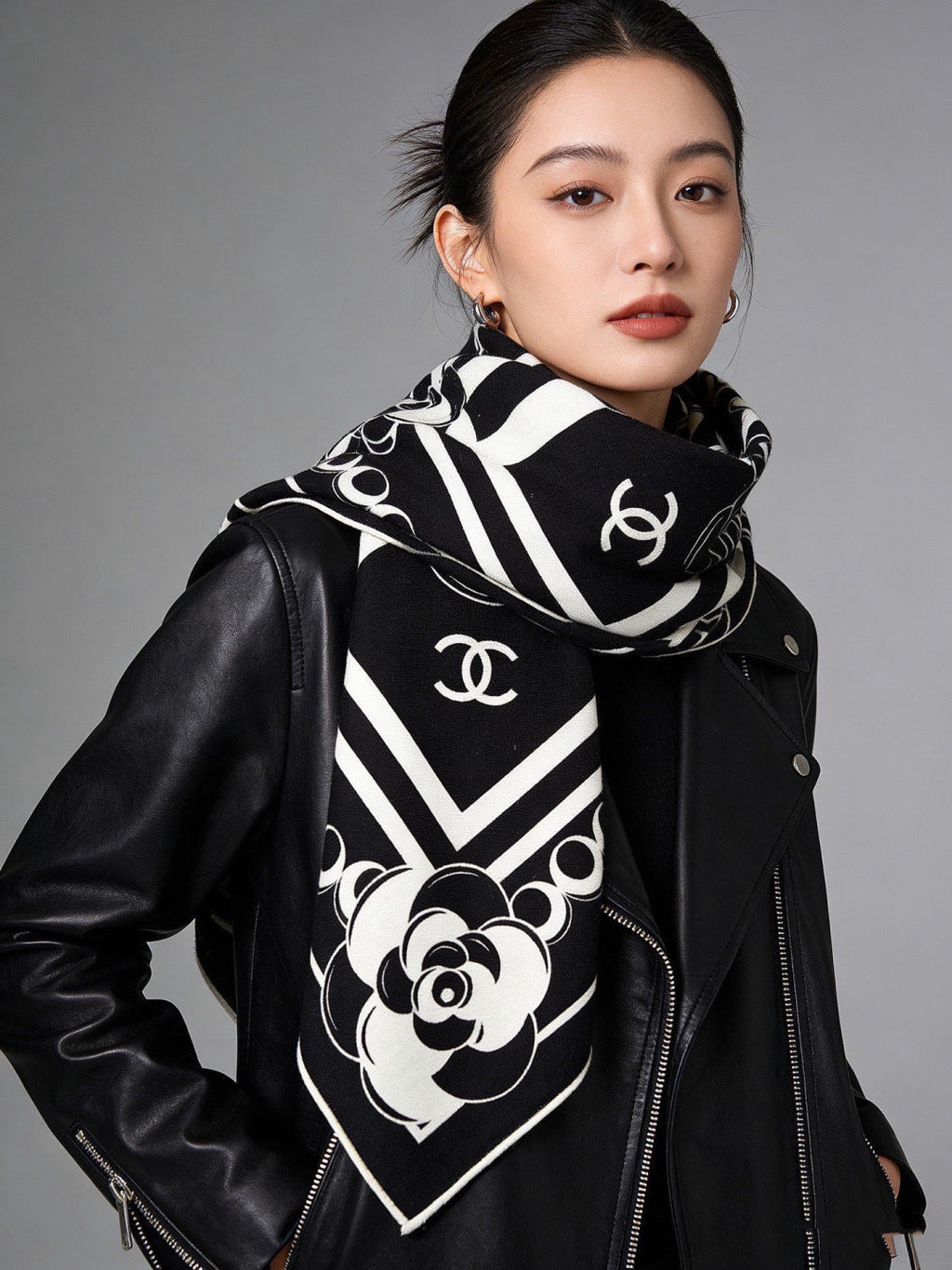 CHANEL 26S SCARF 135 IN CASHMERE AND SILK 306116