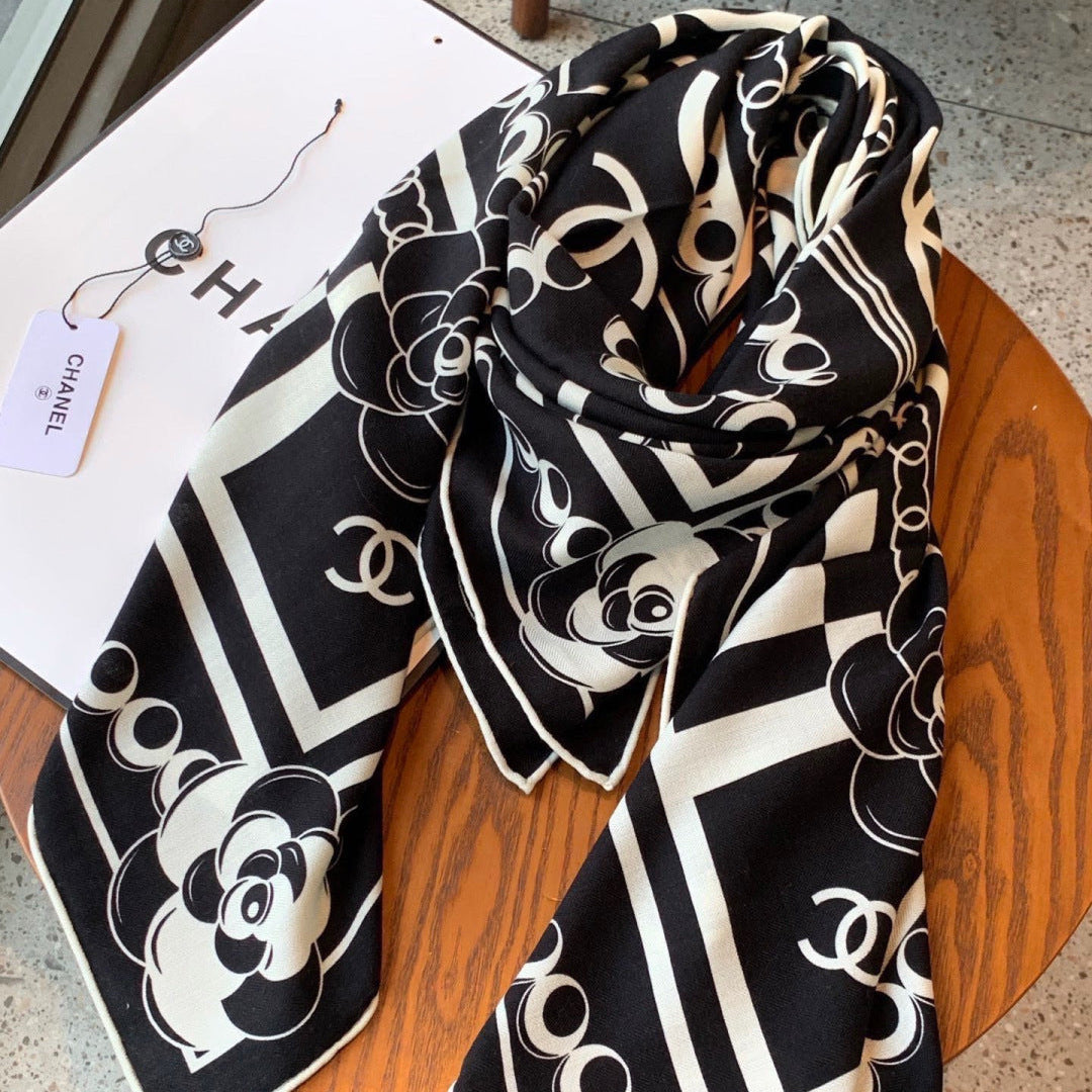 CHANEL 26S SCARF 135 IN CASHMERE AND SILK 306116