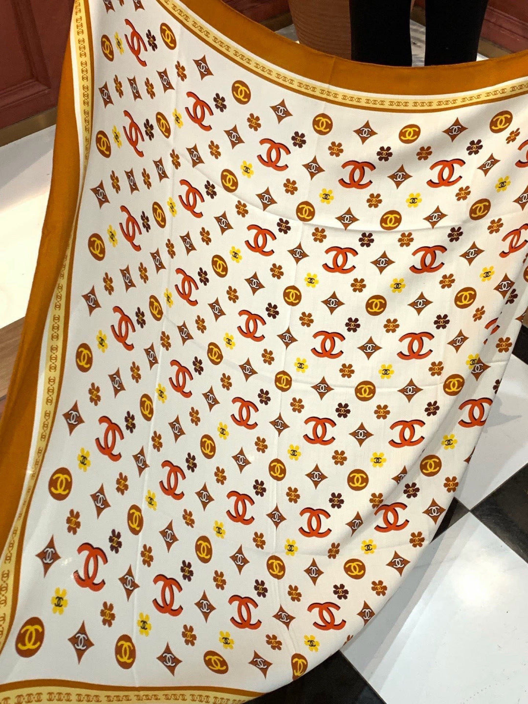 CHANEL 26S SCARF 140 IN CASHMERE AND SILK 306121