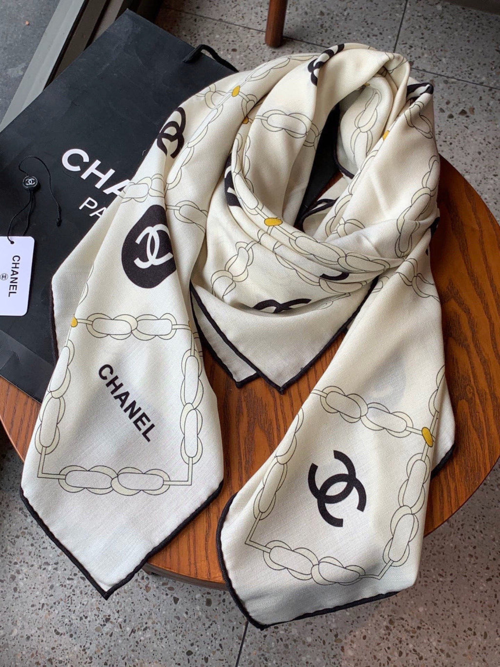 CHANEL 26S SCARF 135 IN CASHMERE AND SILK 306127