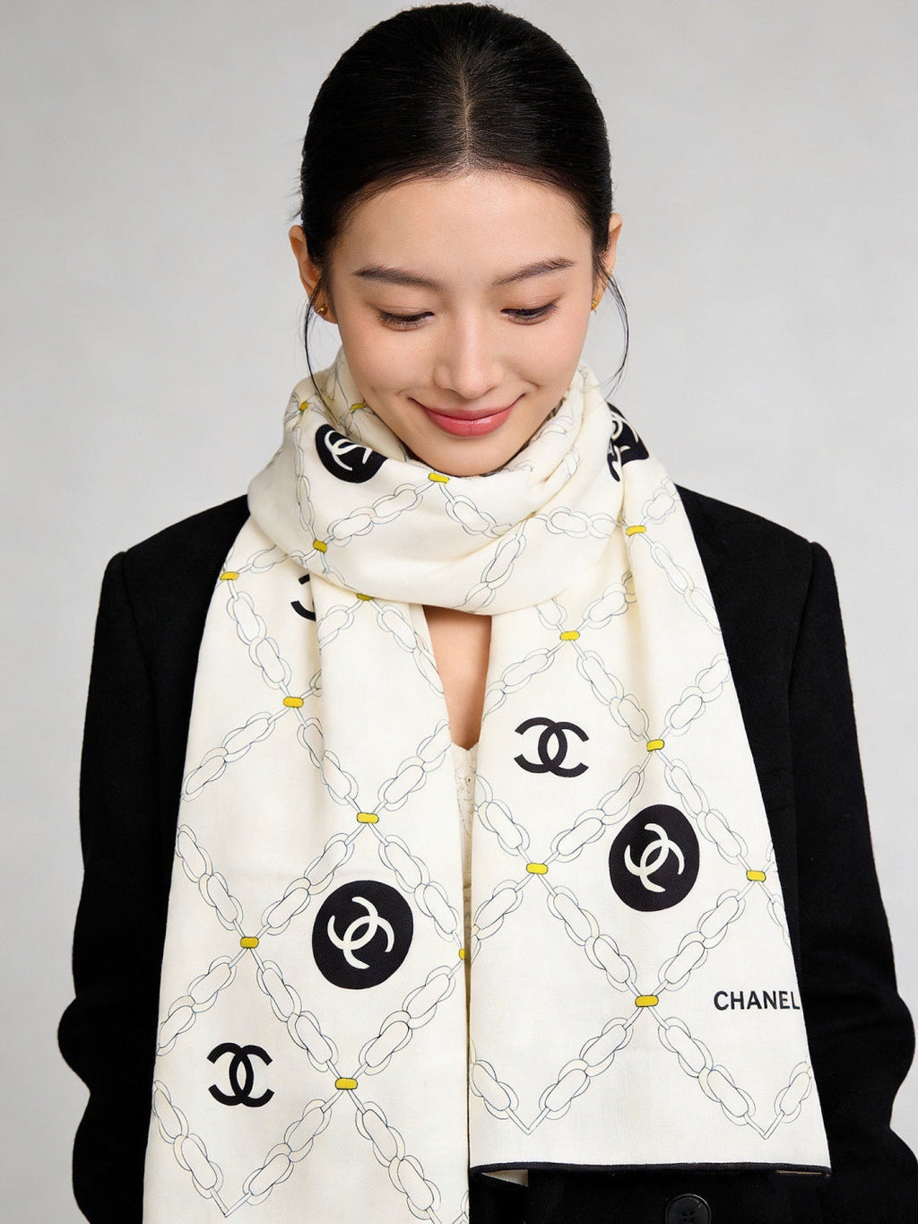 CHANEL 26S SCARF 135 IN CASHMERE AND SILK 306127