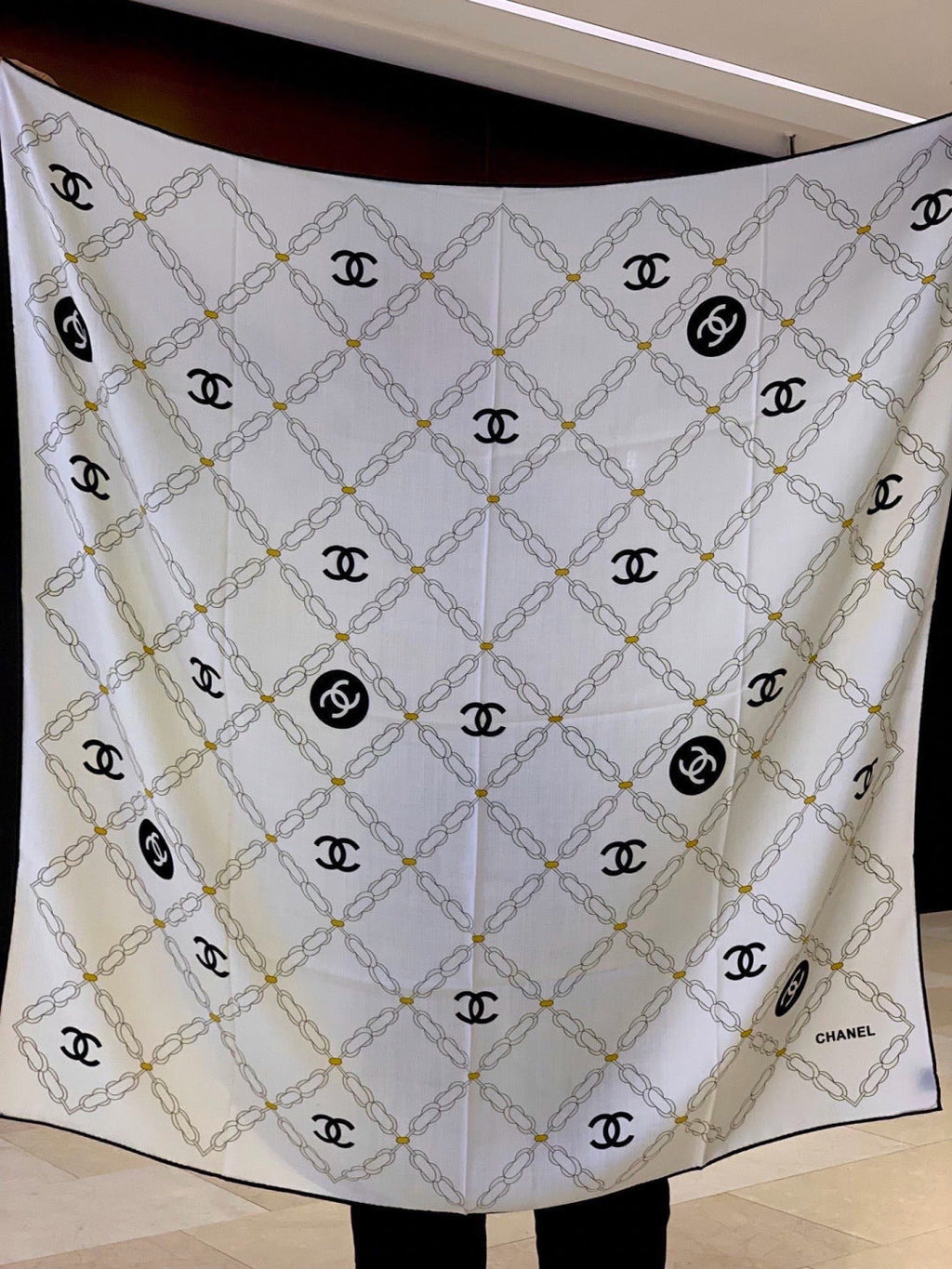 CHANEL 26S SCARF 135 IN CASHMERE AND SILK 306127