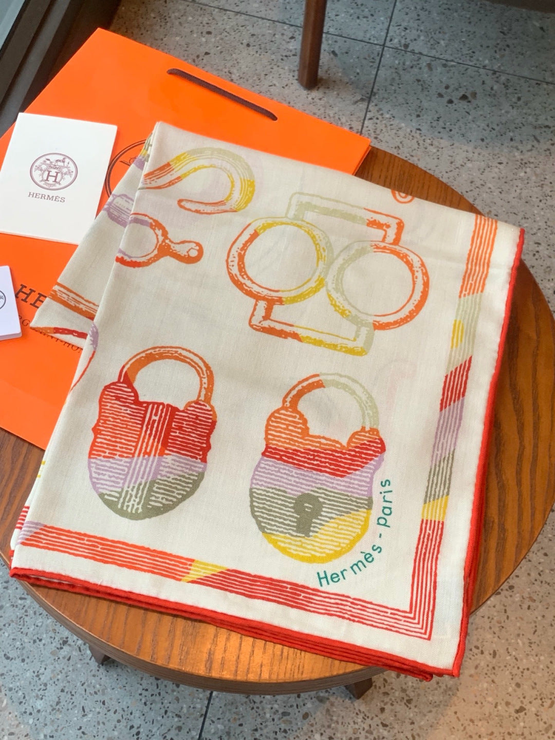 HERMES 26S PRINTED SQUARE SCARF 135 IN CASHMERE AND SILK 307236