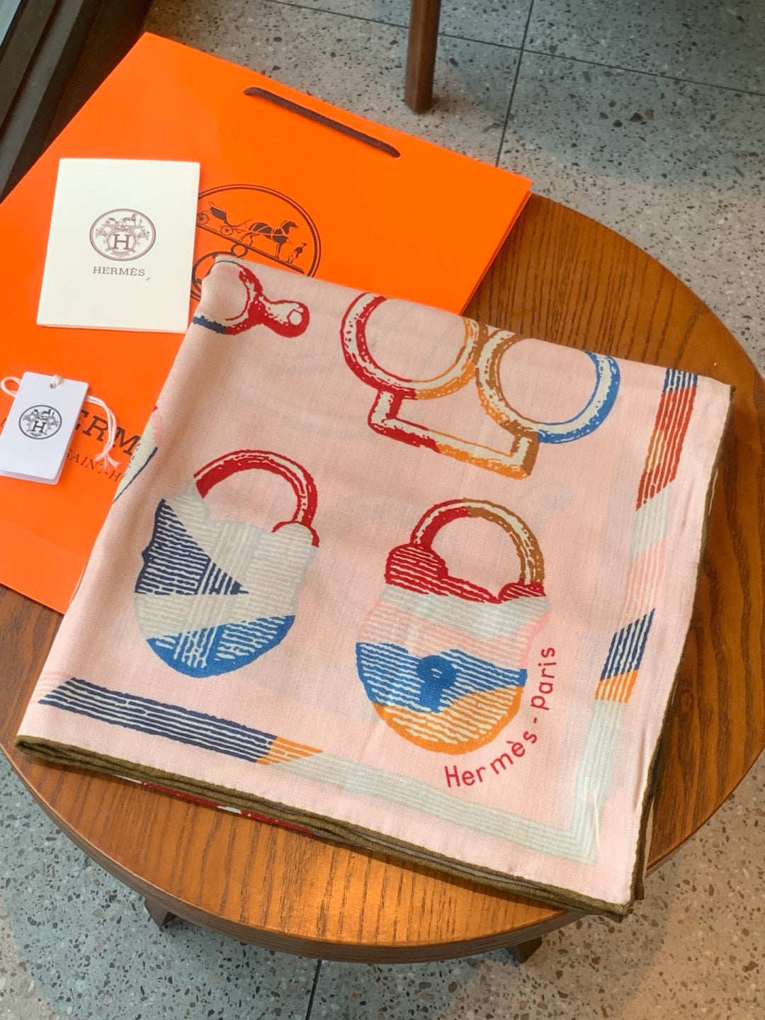 HERMES 26S PRINTED SQUARE SCARF 135 IN CASHMERE AND SILK 307237