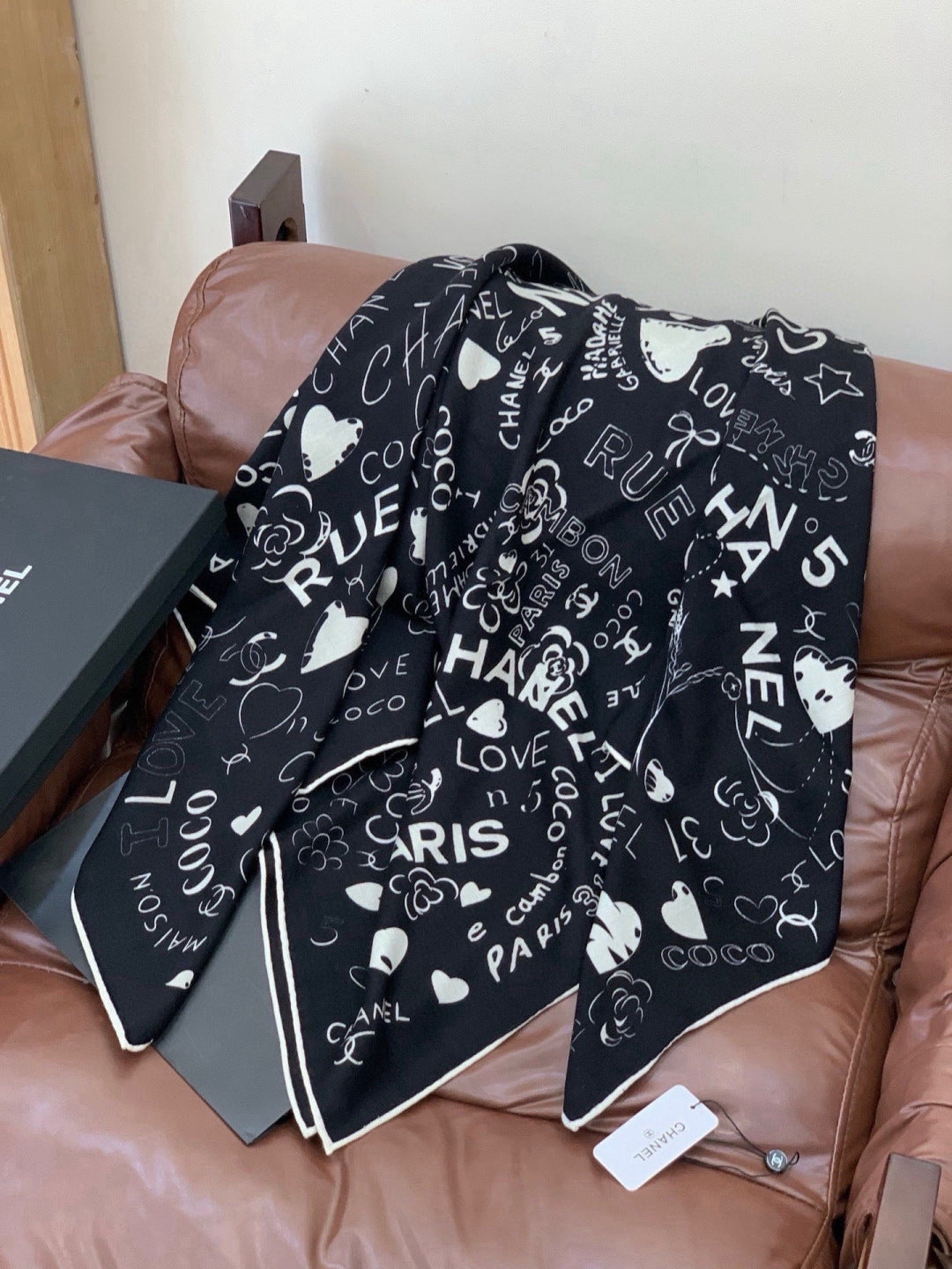CHANEL 26S SCARF 135 IN CASHMERE AND SILK 307241