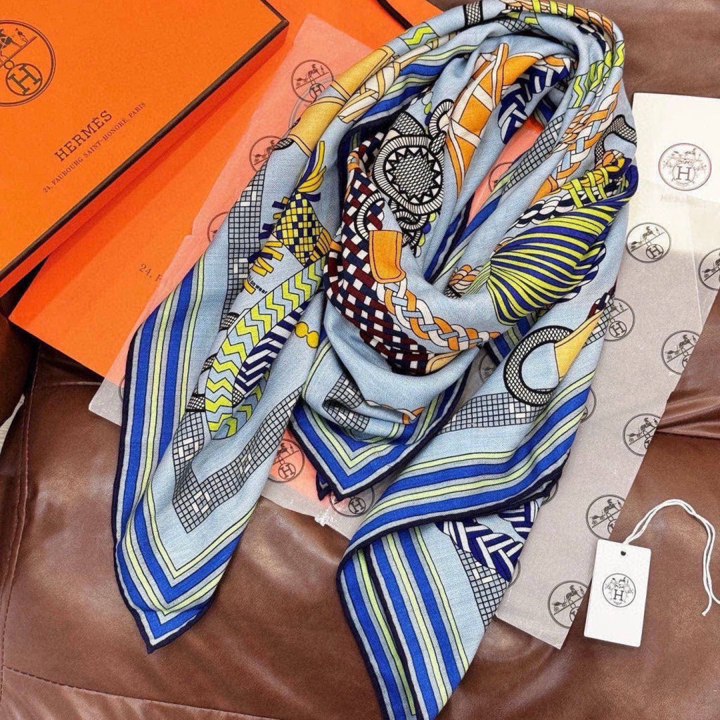HERMES 26S PRINTED SQUARE SCARF 135 IN CASHMERE AND SILK 307245