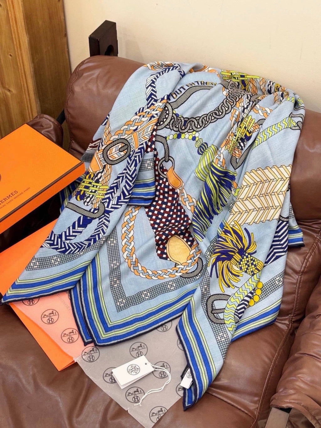 HERMES 26S PRINTED SQUARE SCARF 135 IN CASHMERE AND SILK 307245