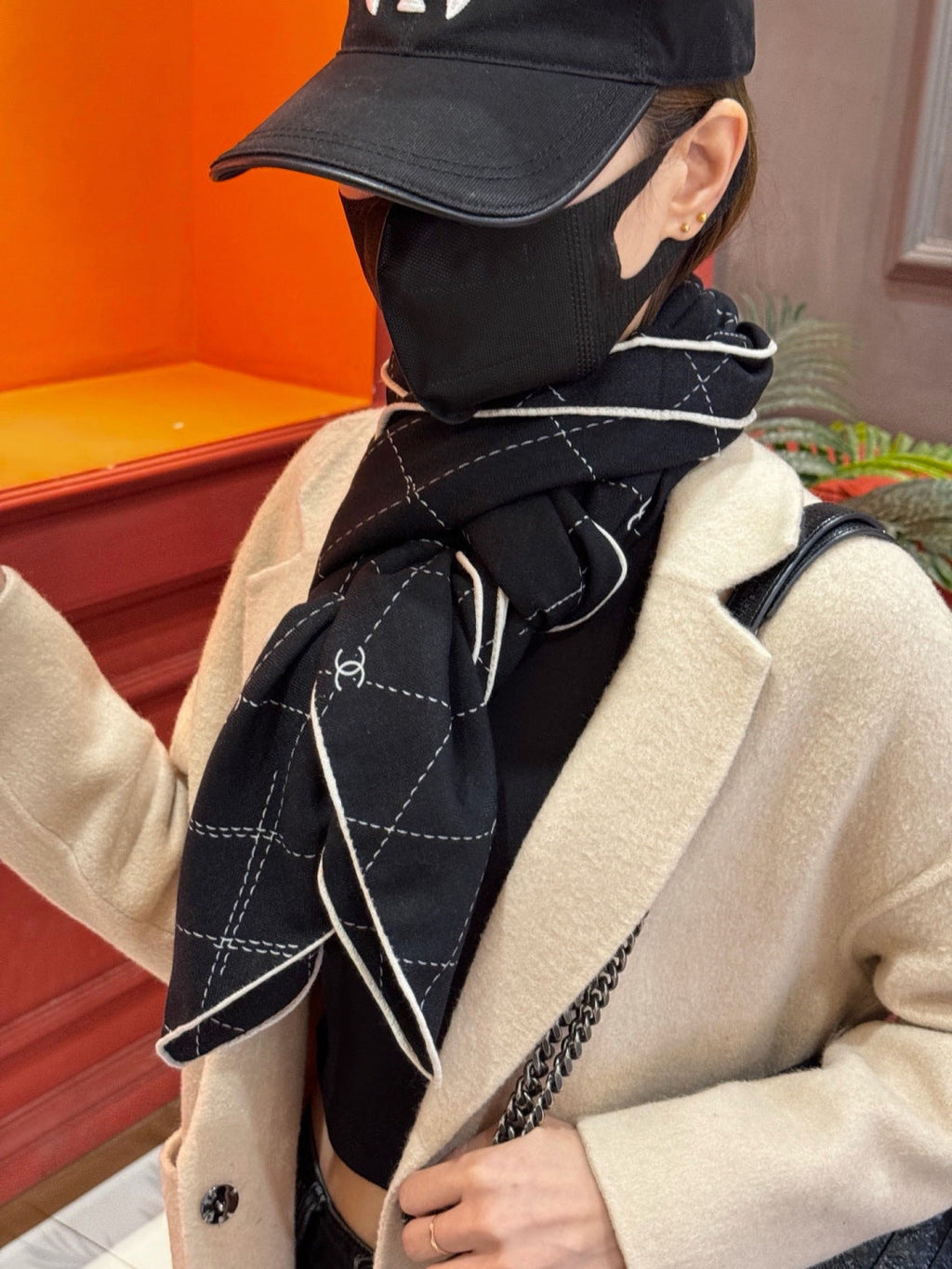 CHANEL 26S SCARF 140 IN CASHMERE AND SILK 307247
