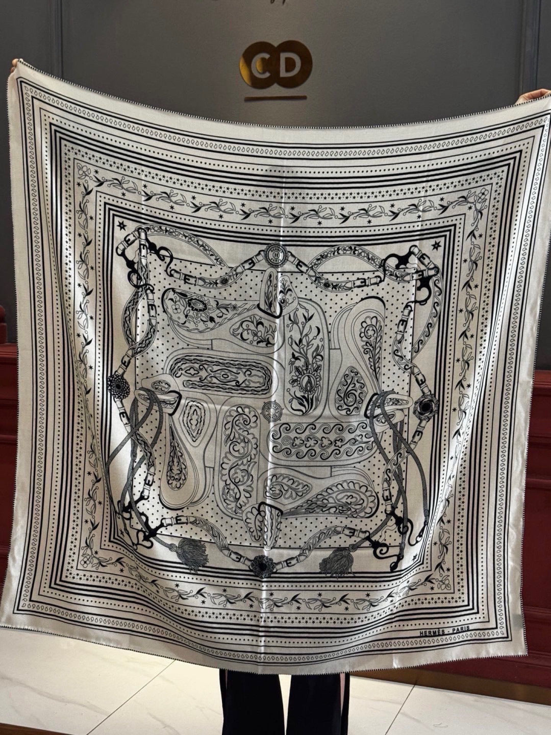 HERMES 26S PRINTED SQUARE SCARF 140 IN CASHMERE AND SILK 307278