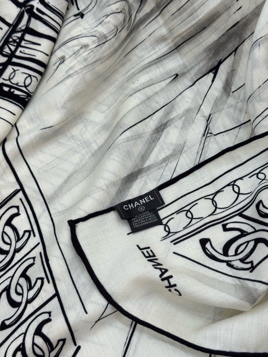 CHANEL 26S SCARF 135 IN CASHMERE AND SILK 309305