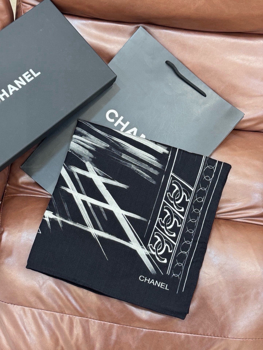 CHANEL 26S SCARF 135 IN CASHMERE AND SILK 309306