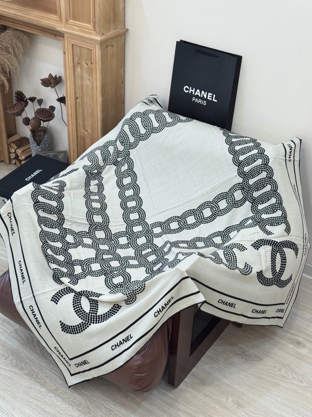 CHANEL 26S SCARF 135 IN CASHMERE AND SILK 309307