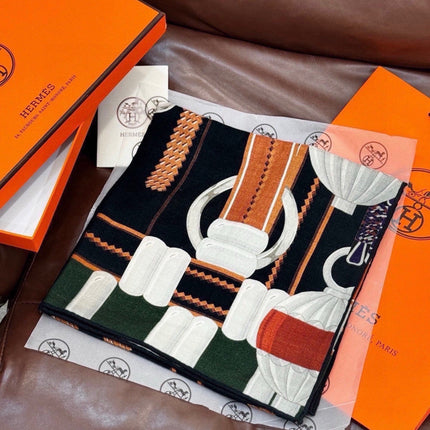 HERMES 26S PRINTED SQUARE SCARF 140 IN SILK 309333