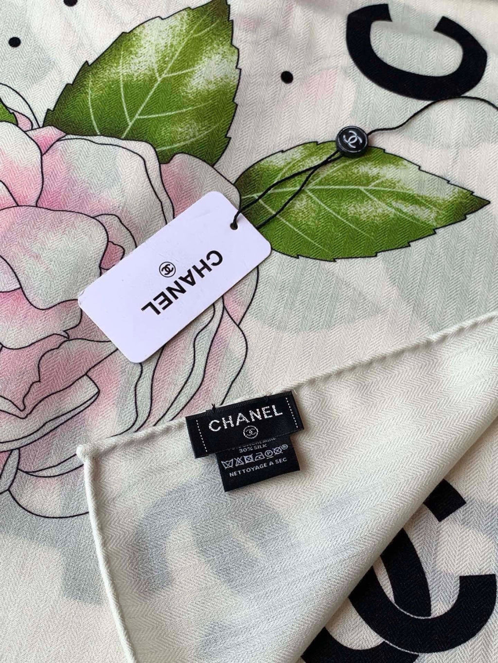 CHANEL 26S SCARF 140 IN CASHMERE AND SILK 309337