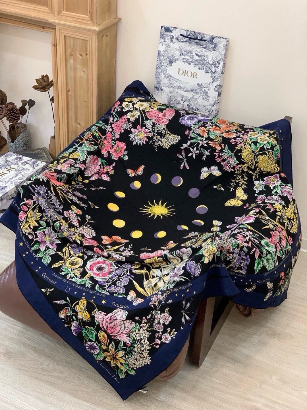 DIOR 26S SCARF 140CM IN CASHMERE SILK 309359