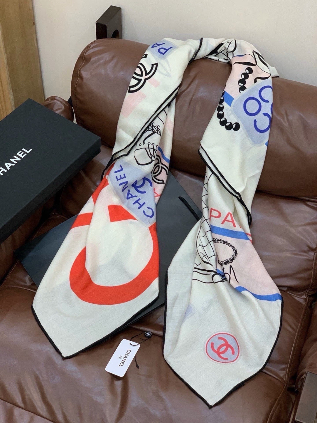CHANEL 26S SCARF 135 IN SILK 311940