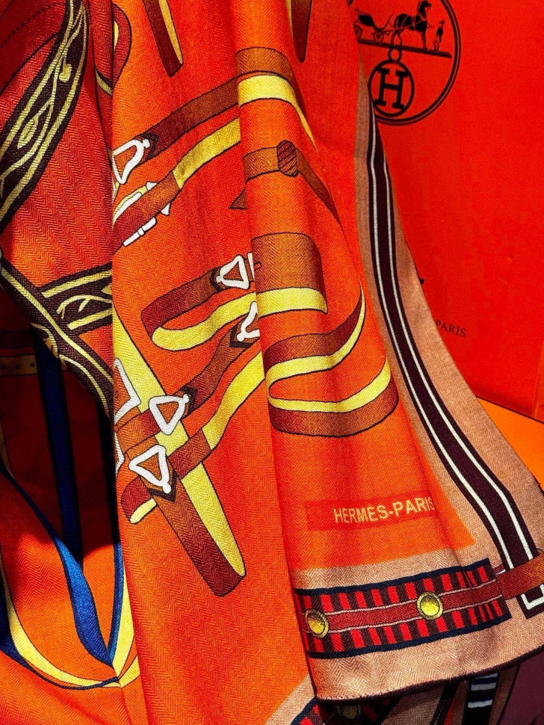 HERMES 26S PRINTED SQUARE SCARF 140 IN SILK 311954