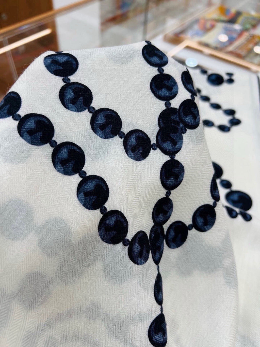 CHANEL 26S SCARF 140 IN SILK 311965