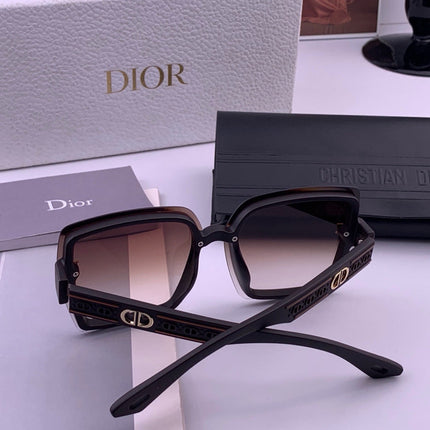 DIOR 26S OVERSIZED SQUARE FRAME IN ACETATE 500316