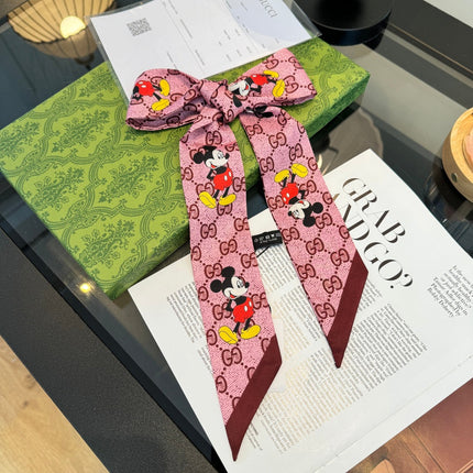 GUCCI 26S TWILLY SCARF 90 IN SILK 225238