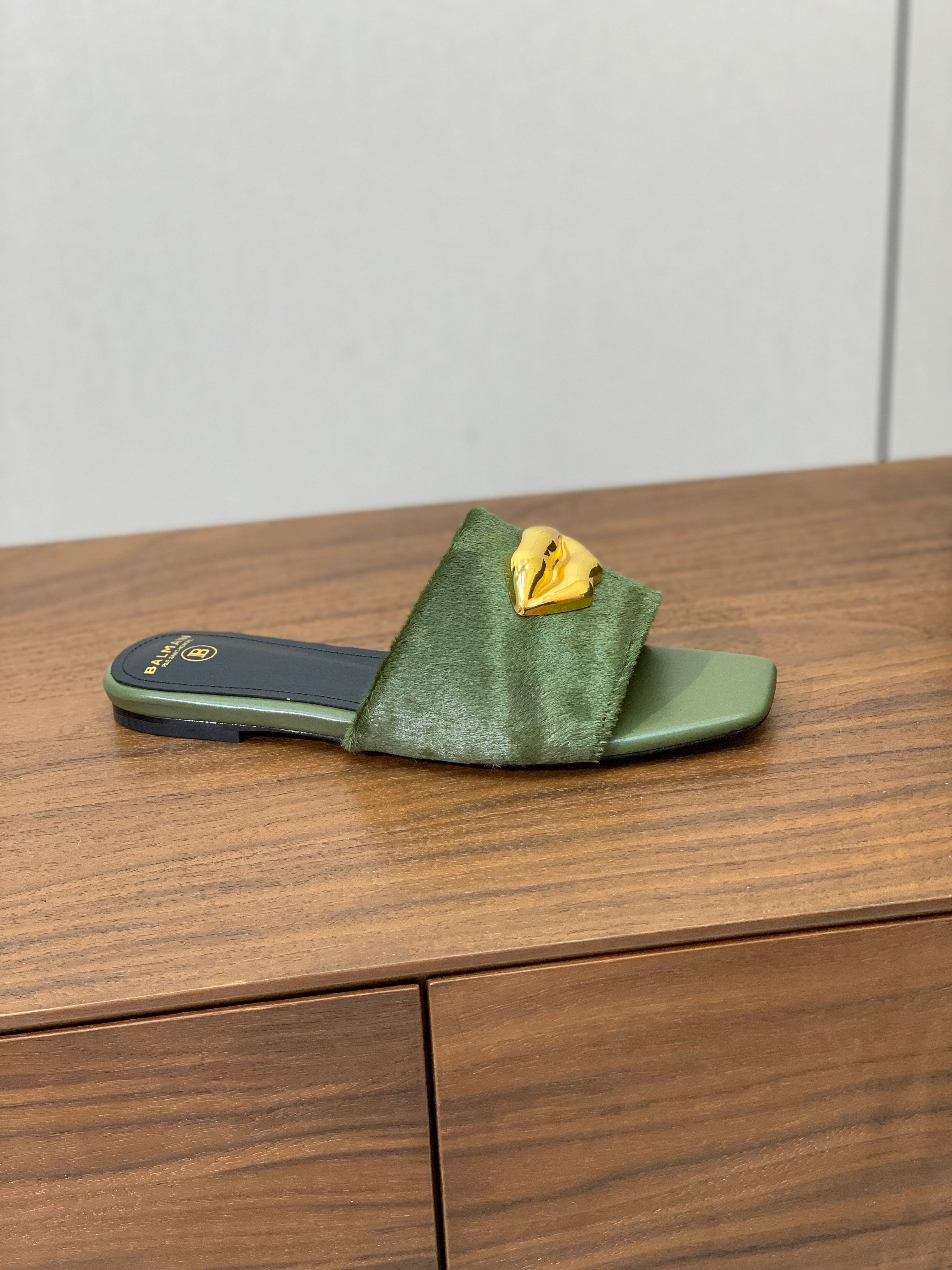 BALMAIN 26S LIP-EMBELLISHED SLIDES IN OLIVE GREEN PONY HAIR WITH GOLD HARDWARE