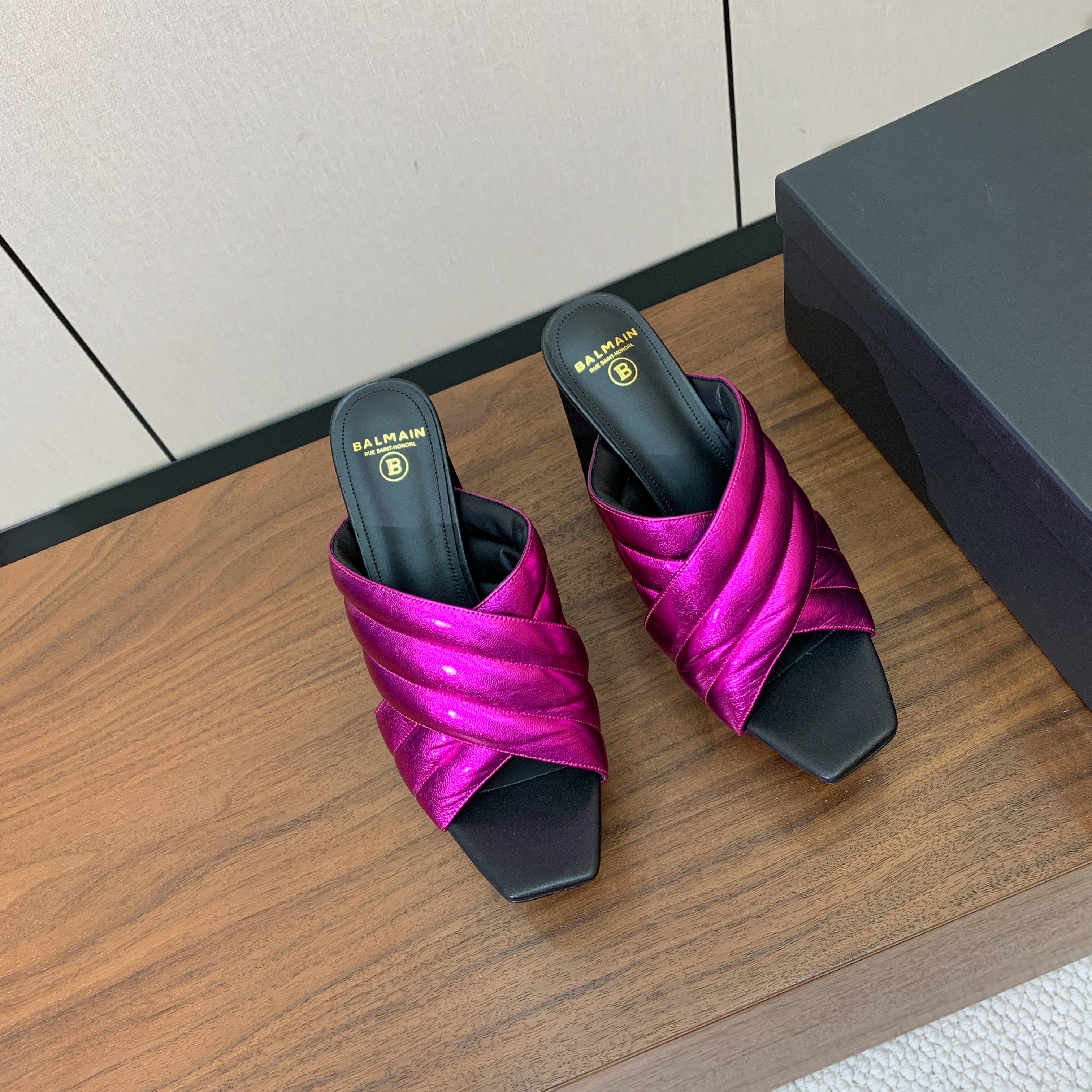 BALMAIN 26S QUILTED PLATFORM MULES 105 MM IN METALLIC PINK CALFSKIN