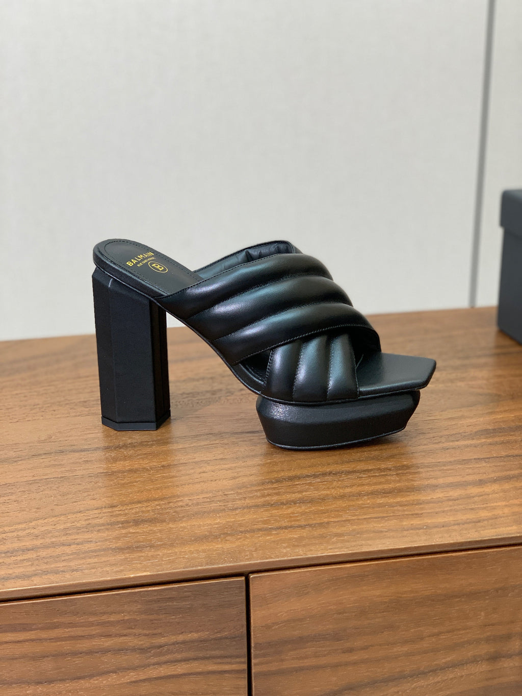 BALMAIN 26S QUILTED PLATFORM MULES 105 MM IN BLACK CALFSKIN