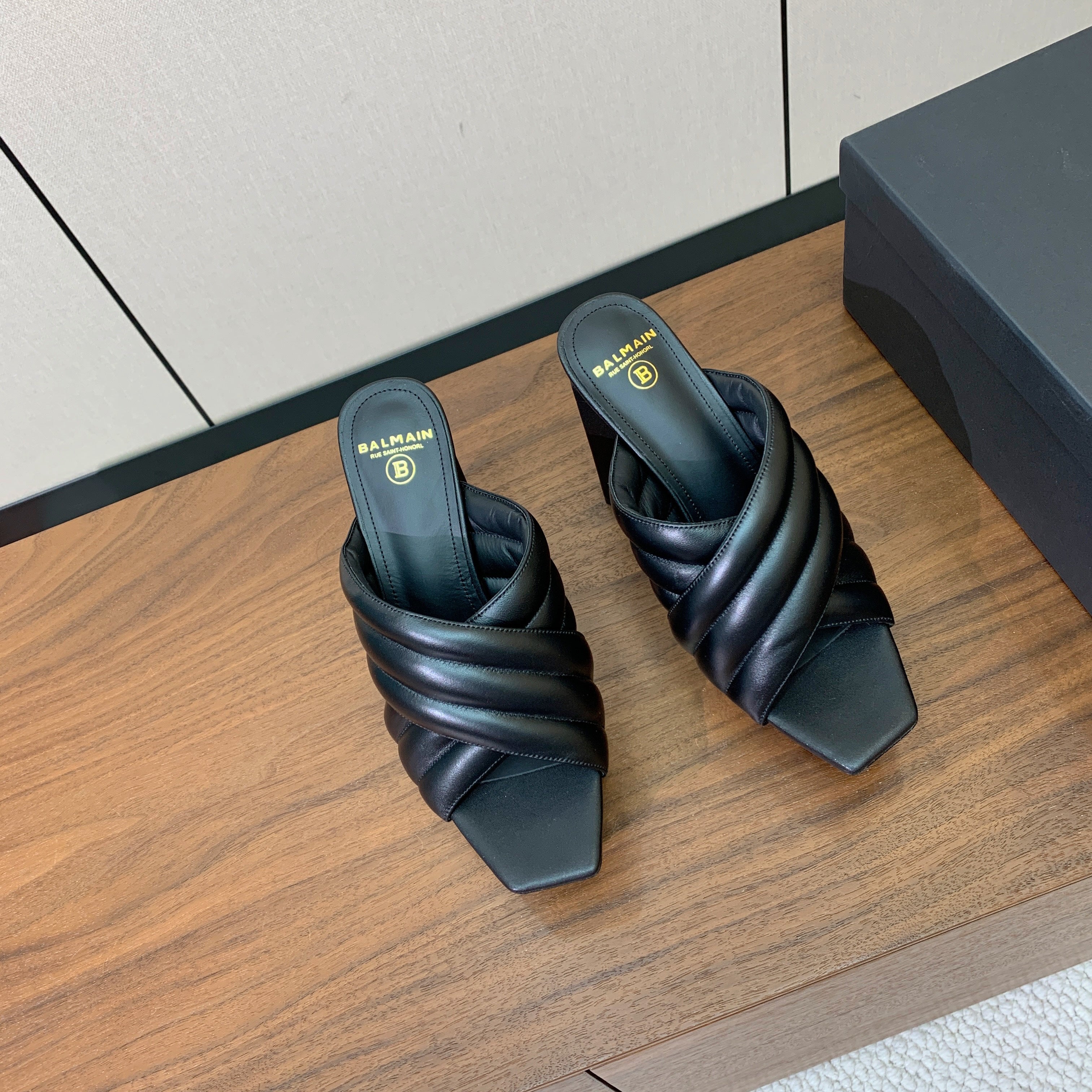 BALMAIN 26S QUILTED PLATFORM MULES 105 MM IN BLACK CALFSKIN