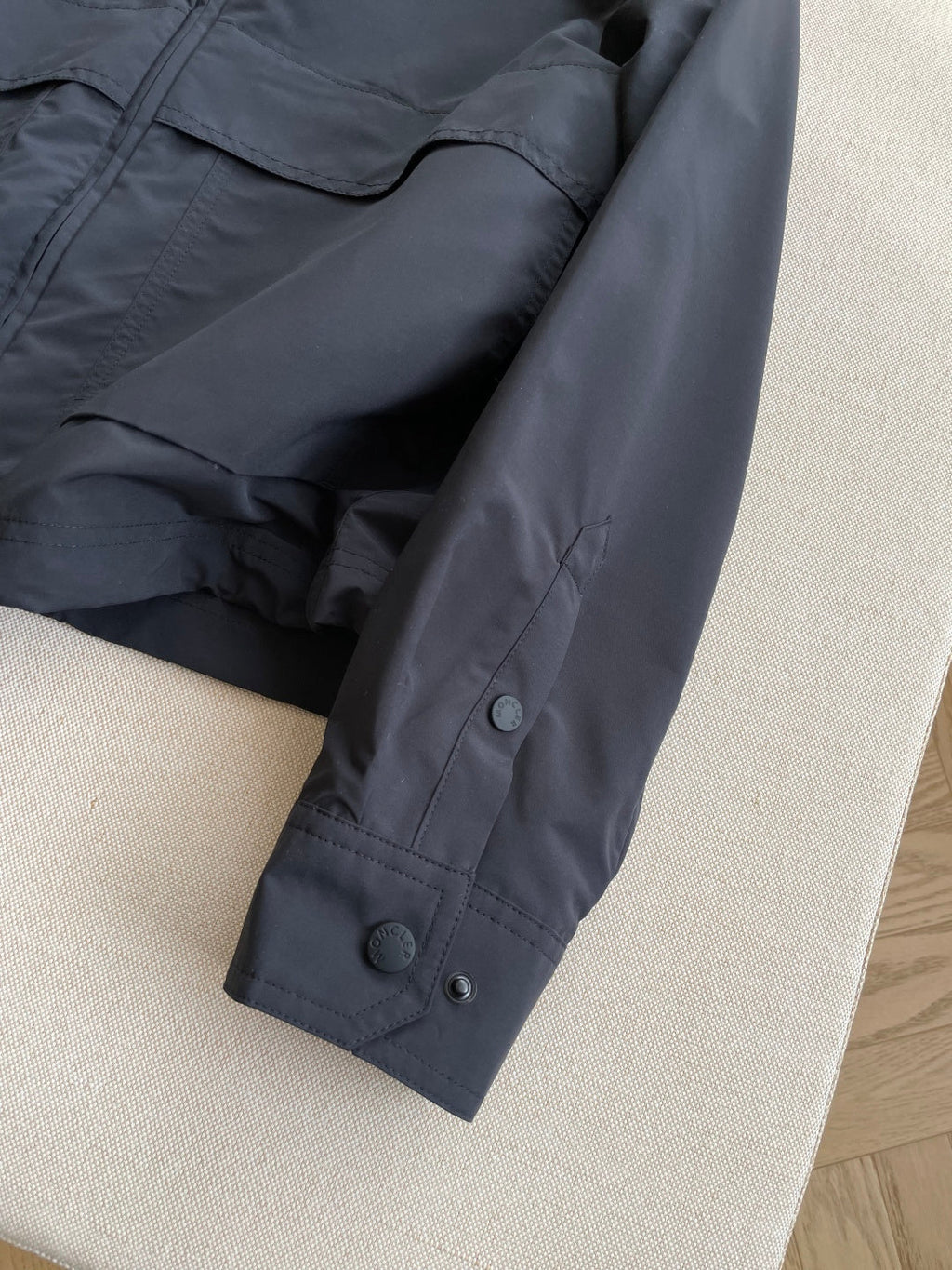 MONCLER 26S ZIP-UPJACKET 690