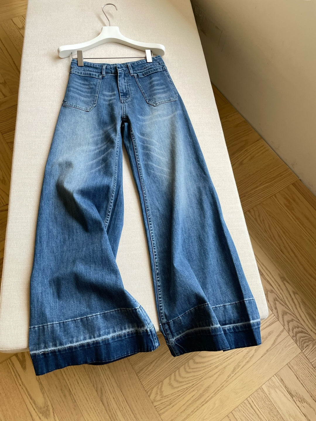 CELINE 26S WIDE-LEG JEANS 445