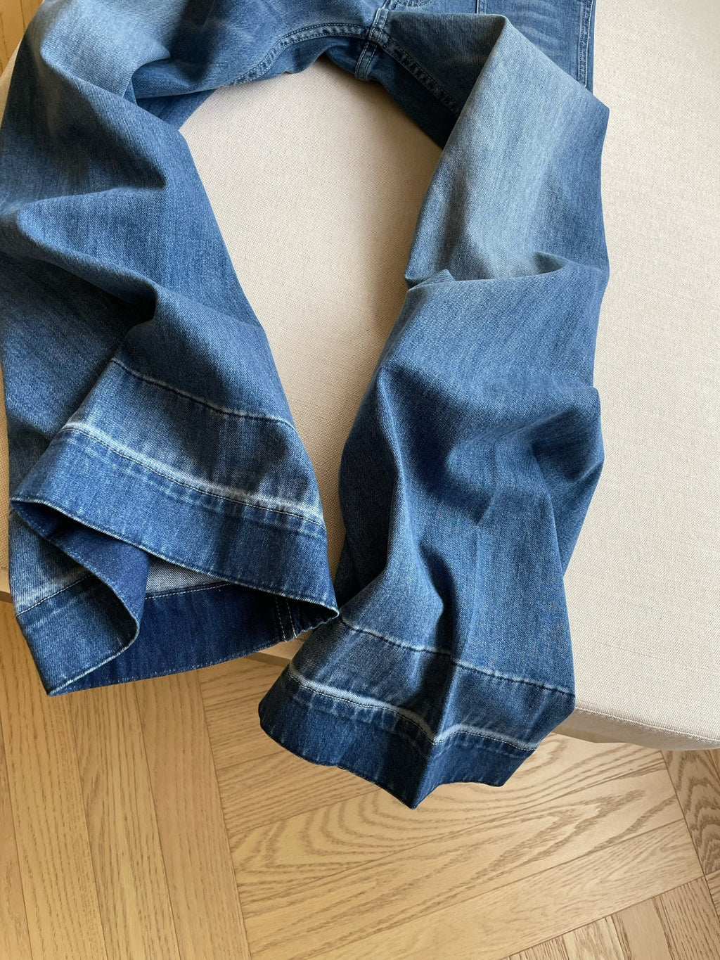 CELINE 26S WIDE-LEG JEANS 445