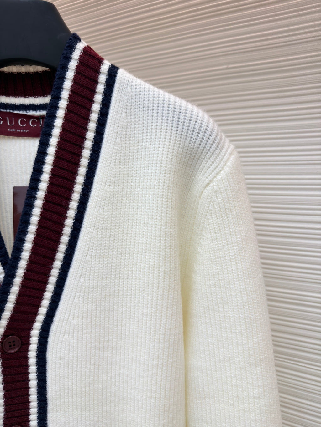 GUCCI 26S CARDIGAN 203