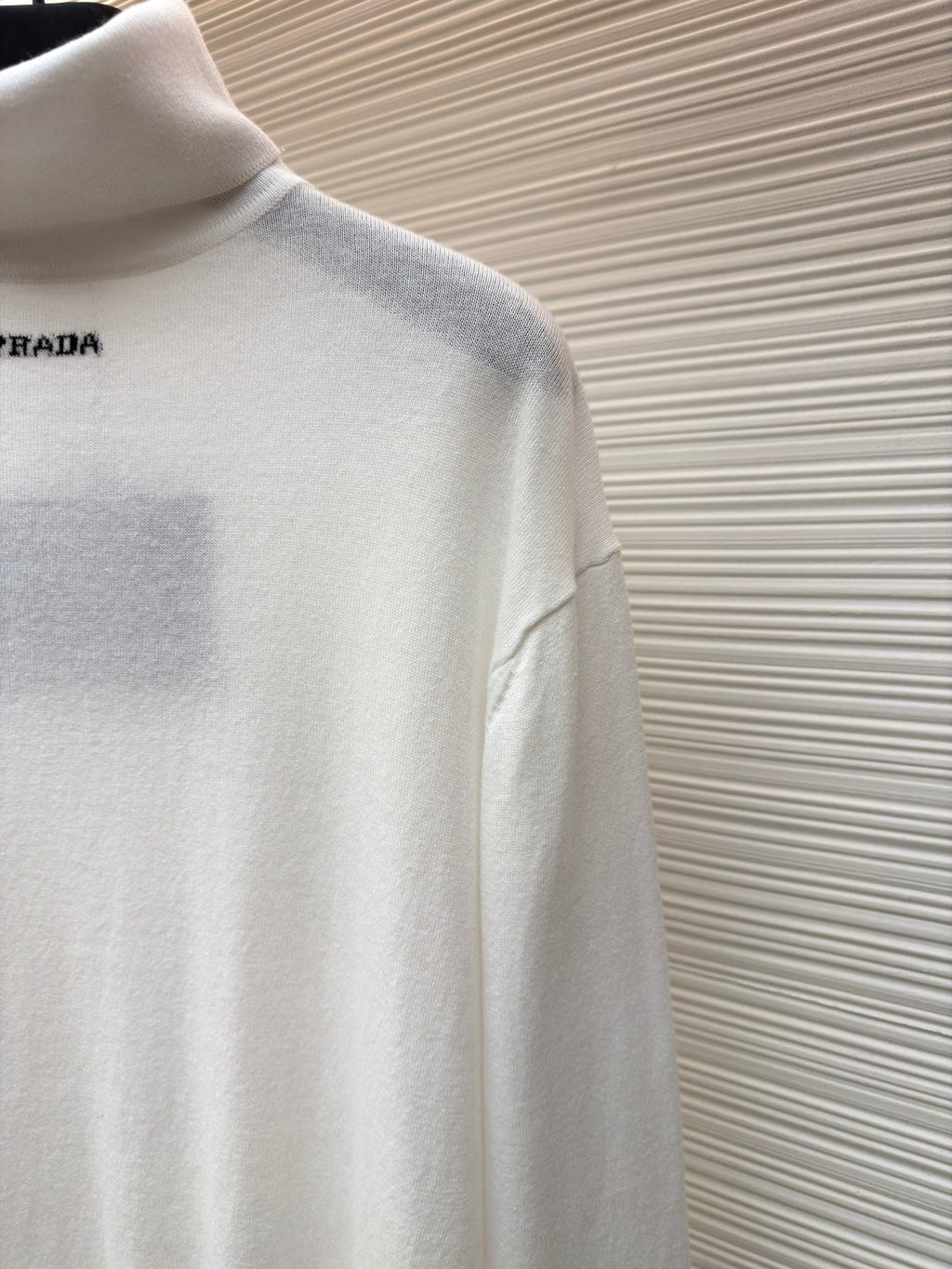 PRADA 25S HIGH-NECK SWEATER 537