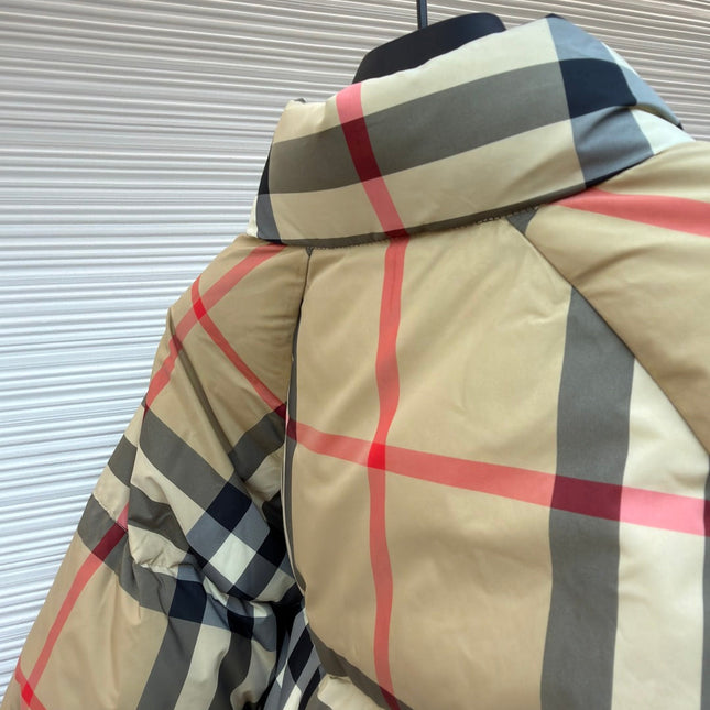 BURBERRY 25S DOWN JACKET 568517