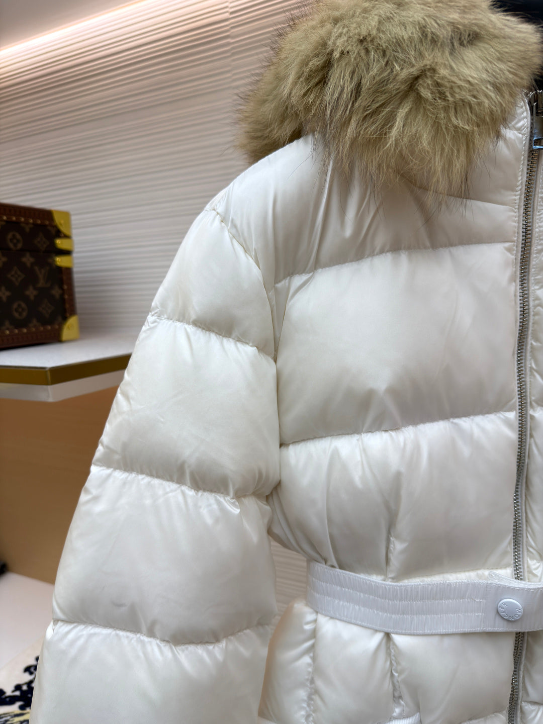 MONCLER 25S DOWN JACKET 486