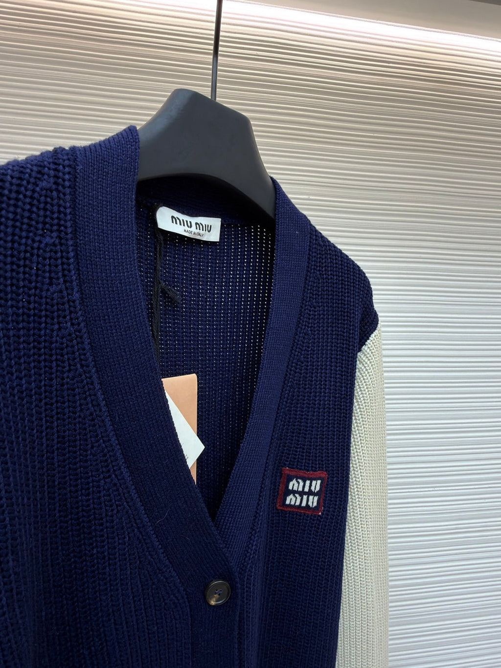 MIUMIU CARDIGAN STYLE 545
