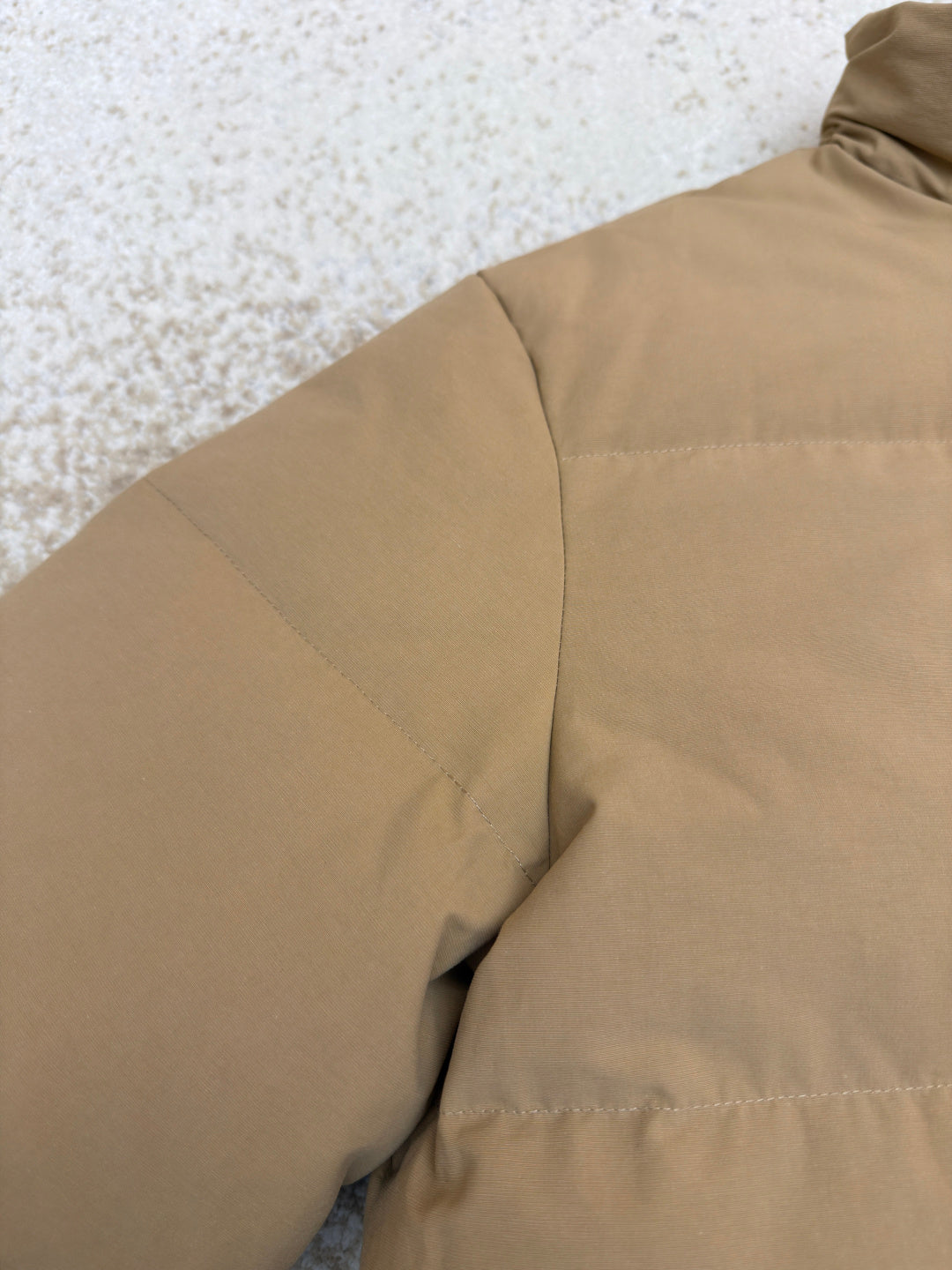 PRADA 25S PUFFER JACKET 461