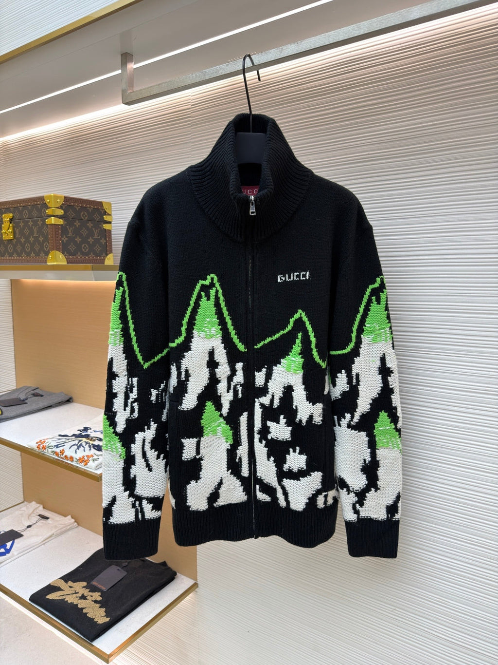 GUCCI 26S CARDIGAN 214