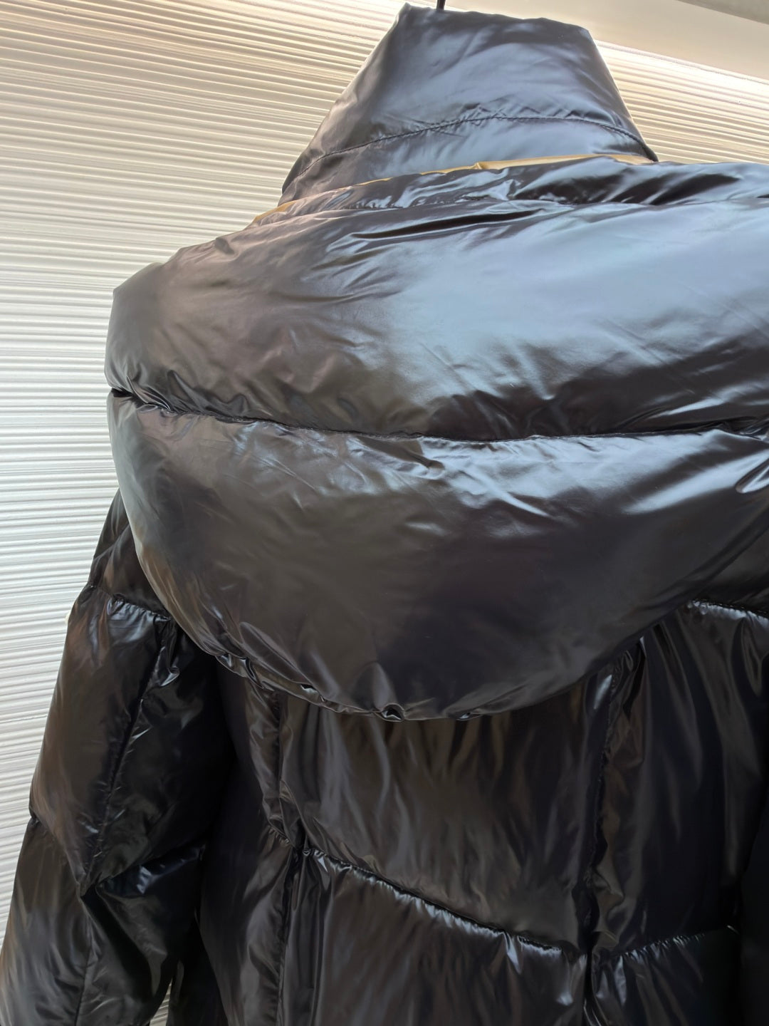 MONCLER 25S DOWN JACKET 437