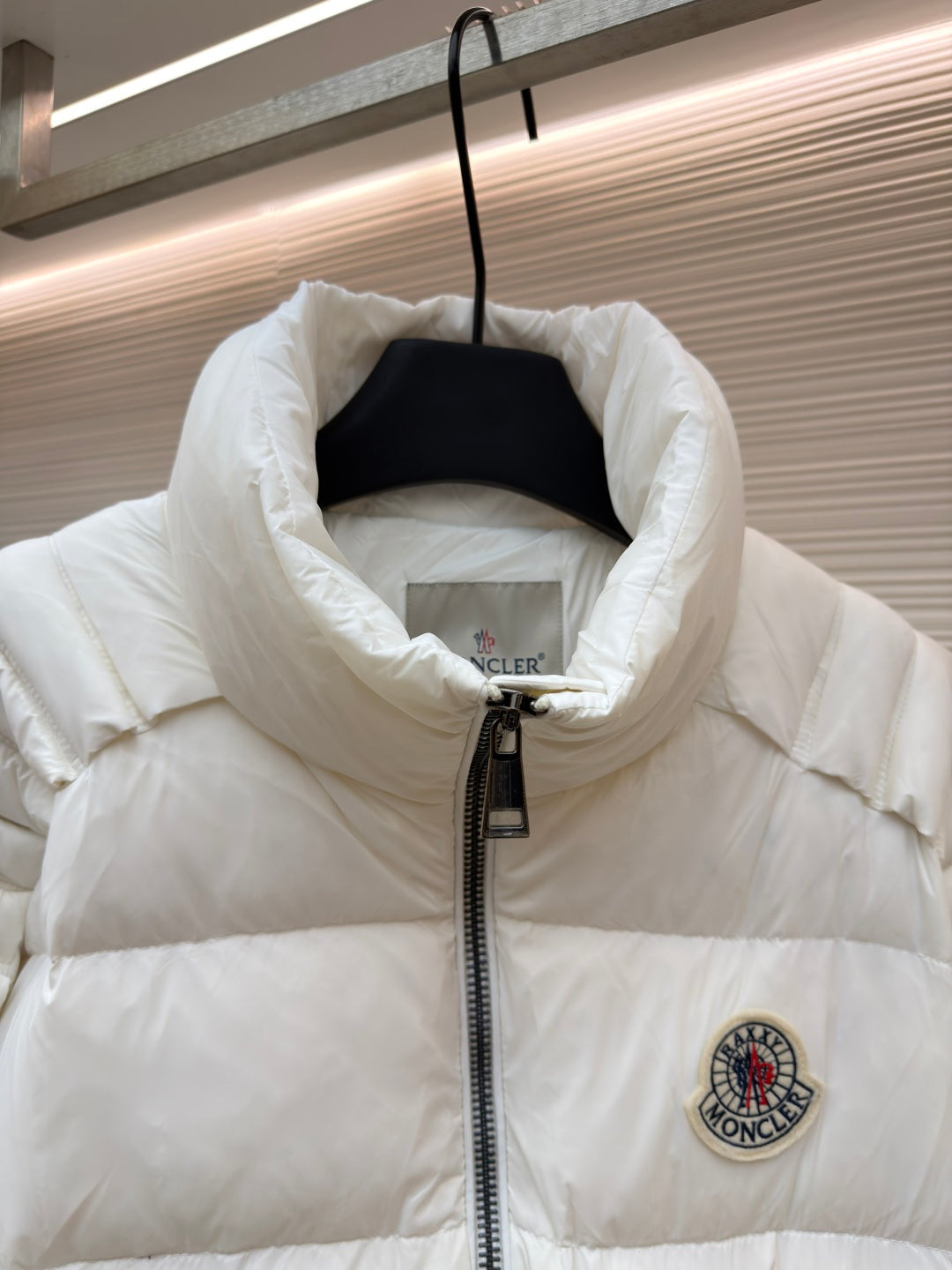 MONCLER 25S DOWN JACKET 298
