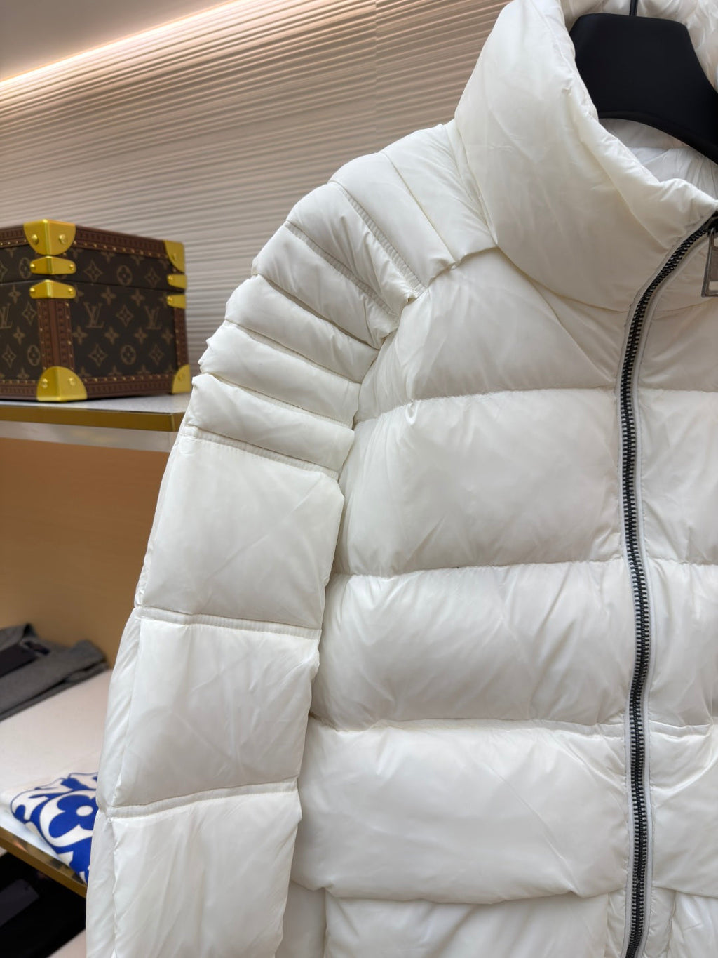 MONCLER 25S DOWN JACKET 298