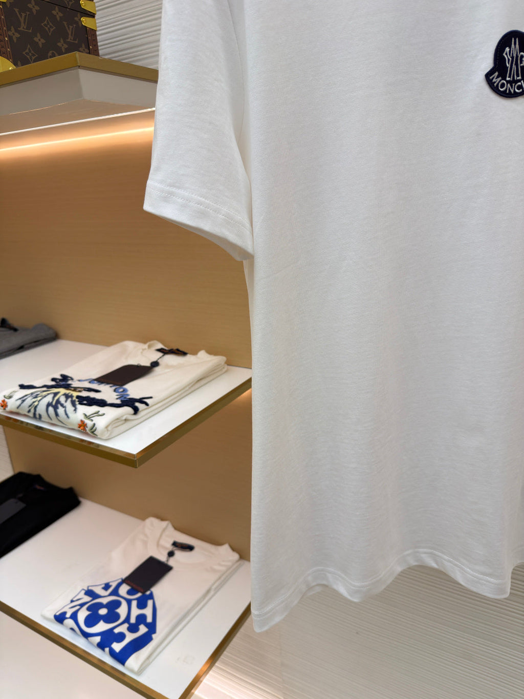 MONCLER 26S SHORT-SLEEVE T-SHIRT 708