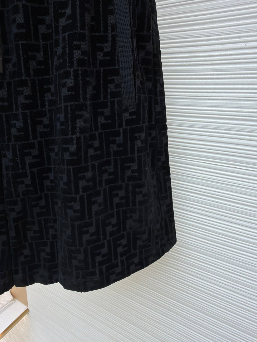 FENDI 26S SHORTS 221