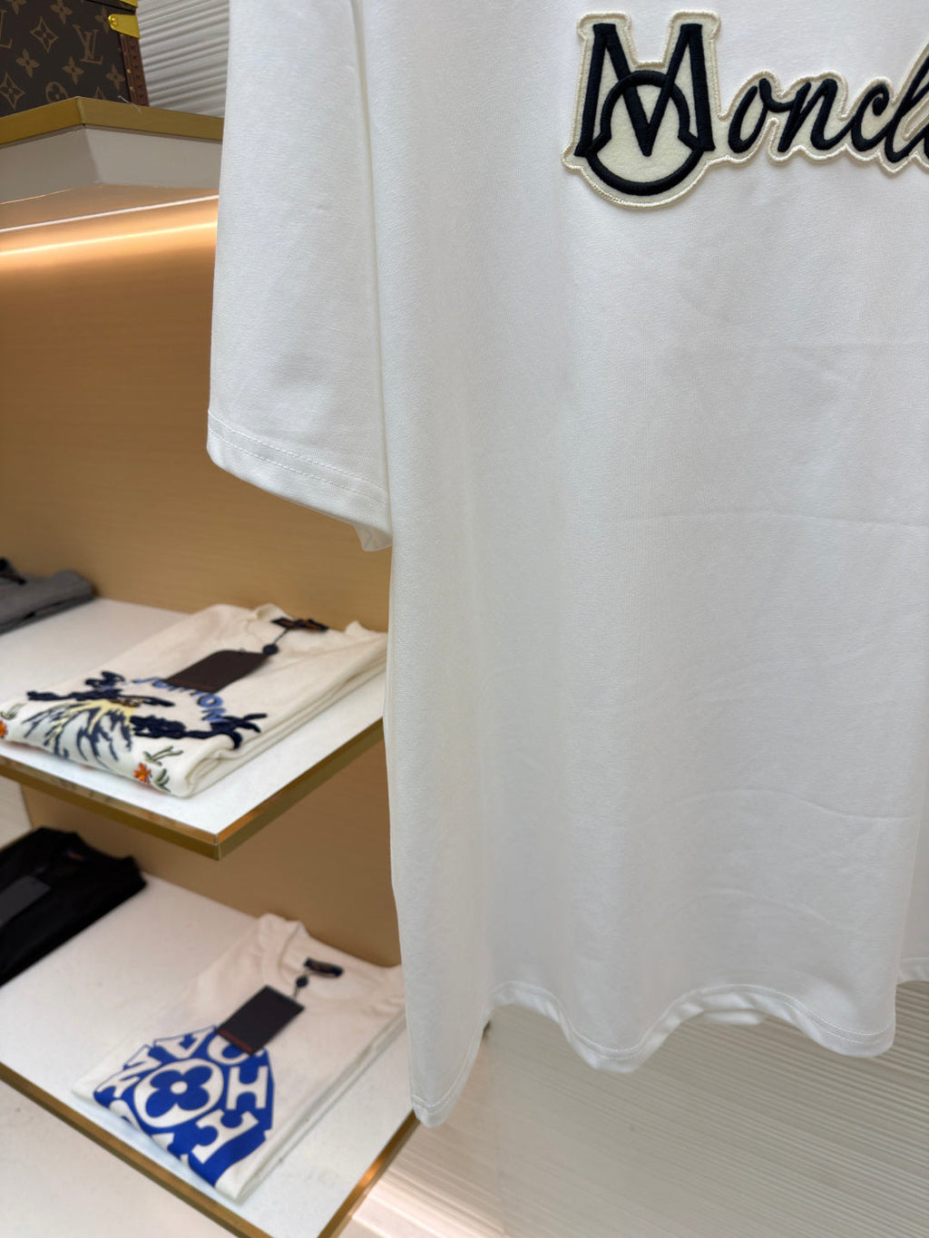 MONCLER 26S SHORT-SLEEVE T-SHIRT 712