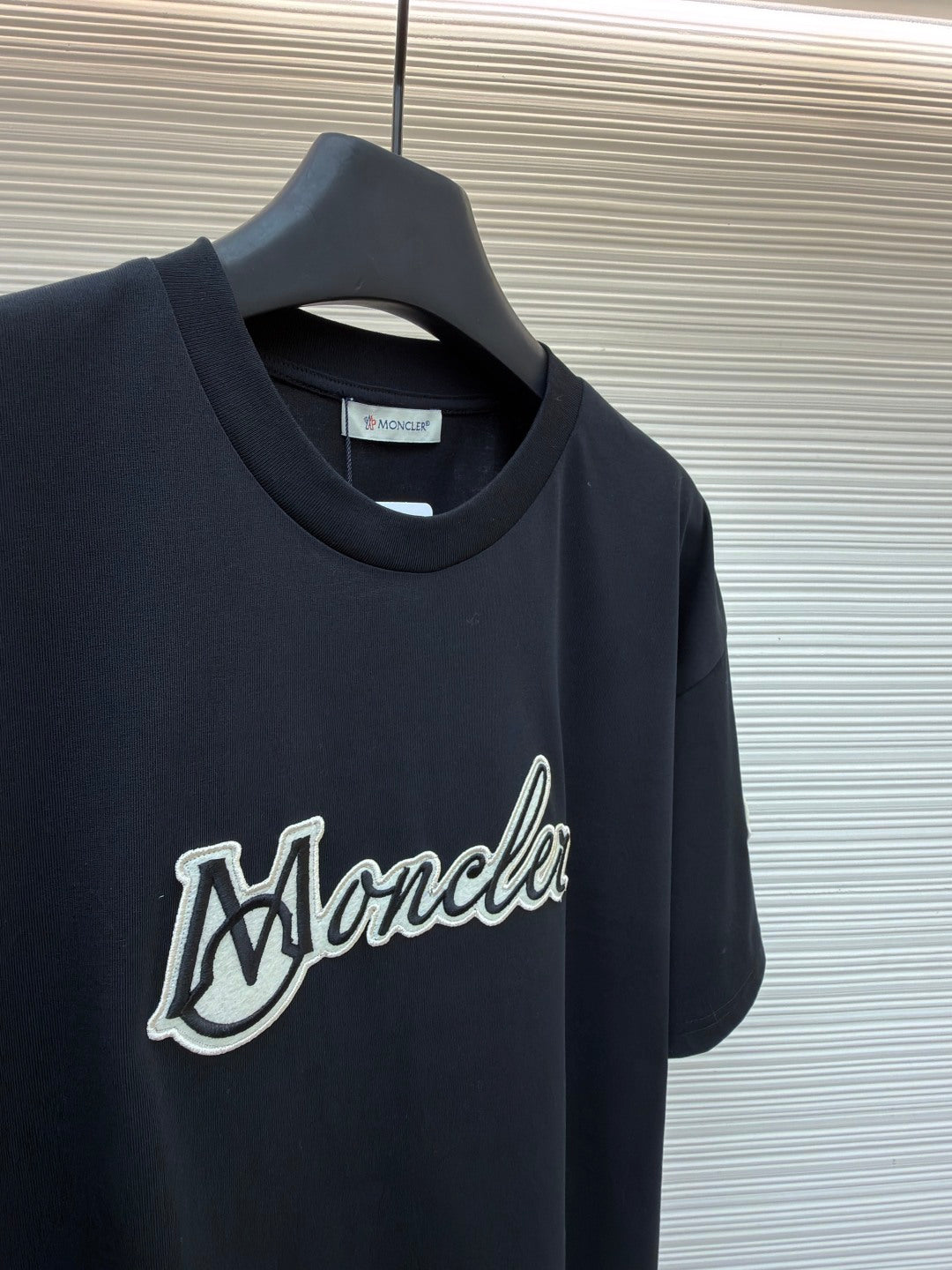 MONCLER 26S SHORT-SLEEVE T-SHIRT 713