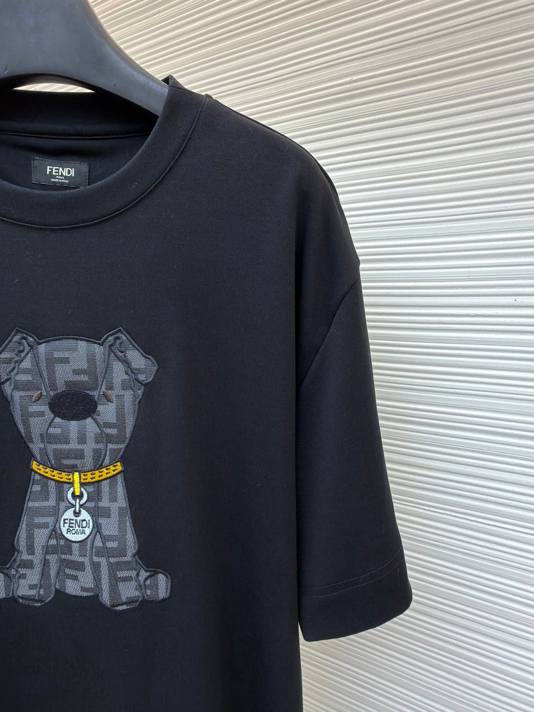 FENDI 26S SHORT SLEEVE T-SHIRT 211