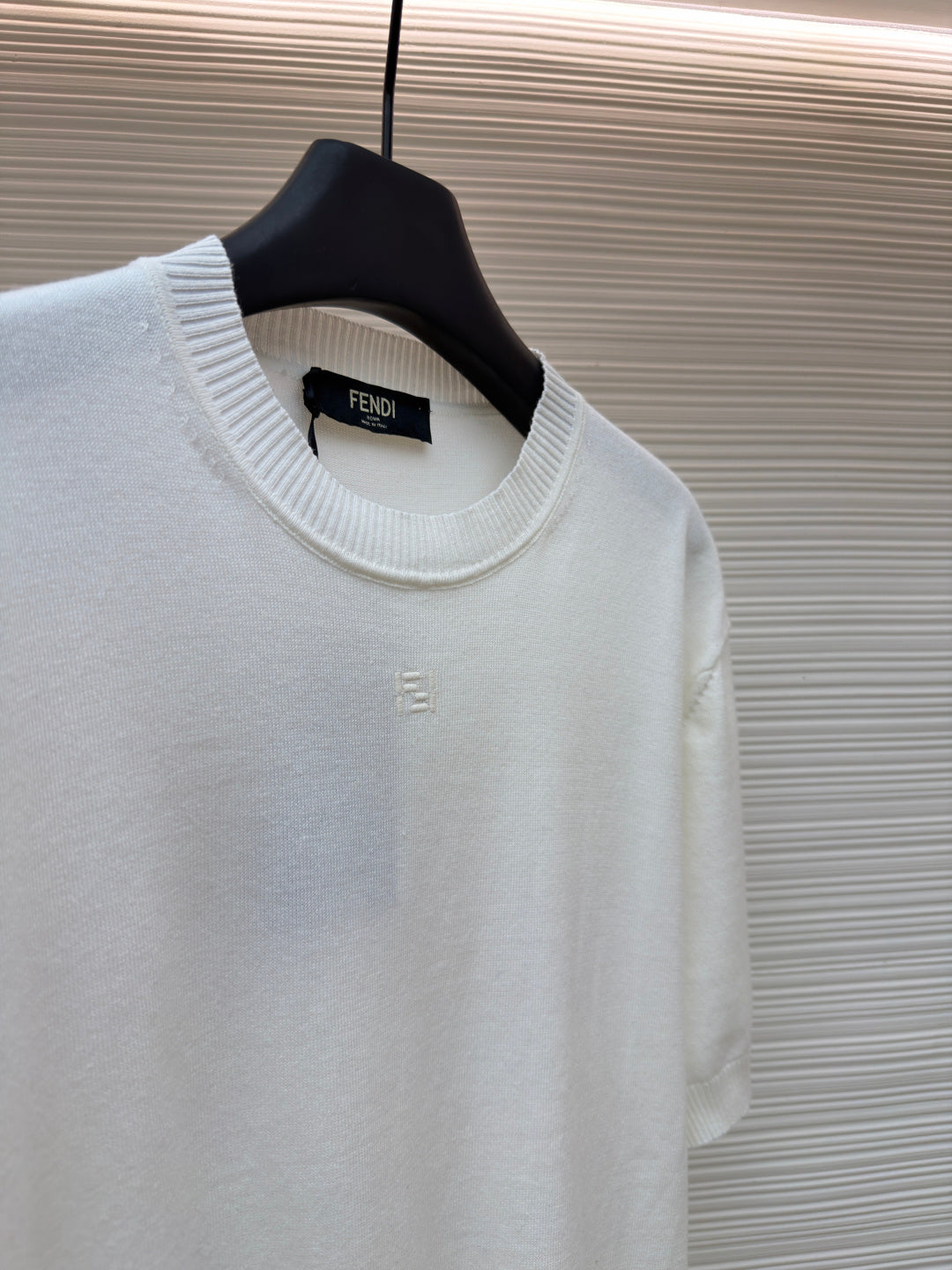 FENDI 26S SHORT SLEEVE KNIT 105