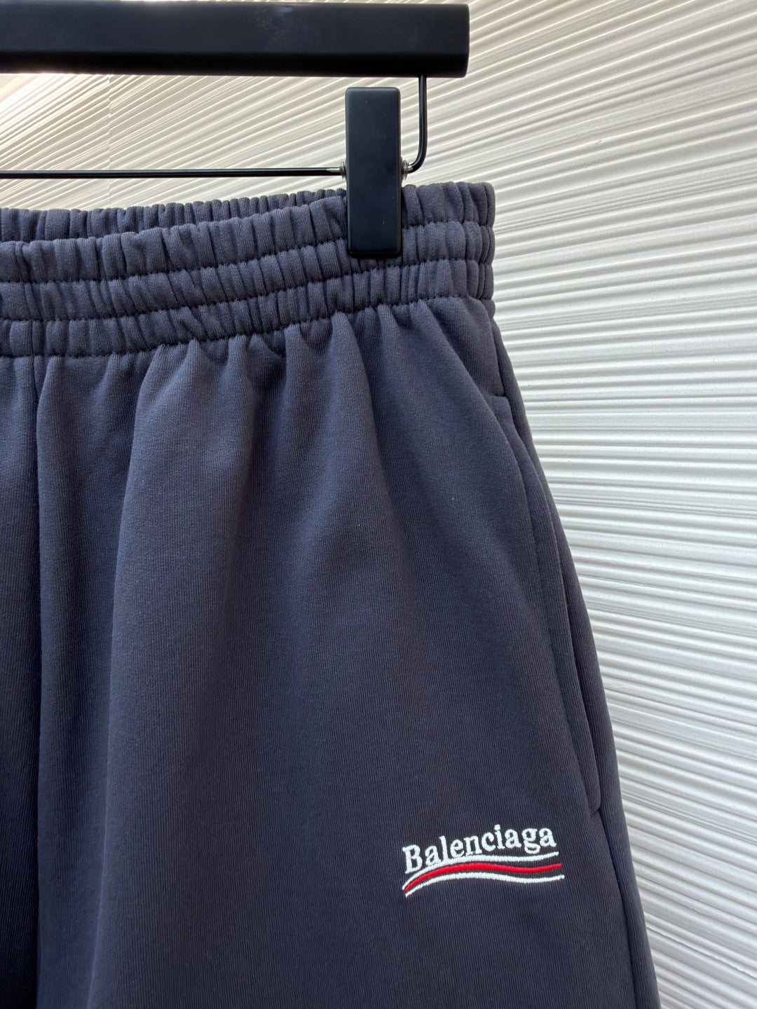 BALENCIAGA 26S SHORTS 146