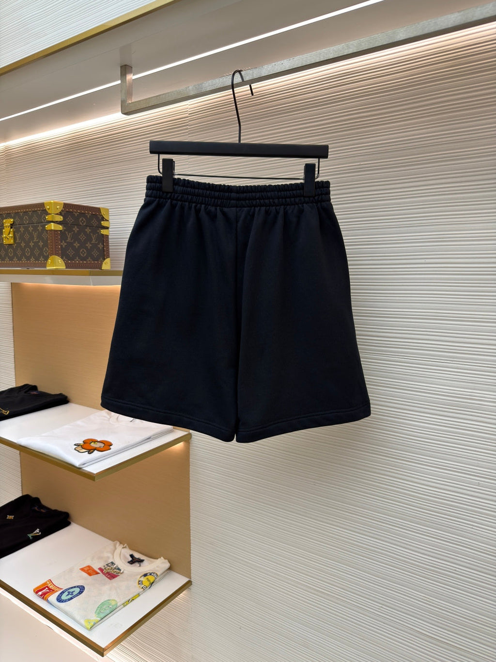 BALENCIAGA 26S SHORTS 144